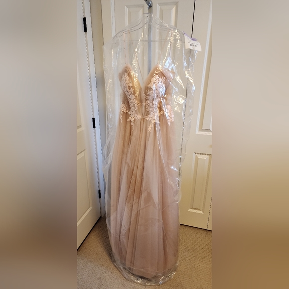 Zoey Grey Size 12 Graduation/Prom Gown - Picture 4 of 13